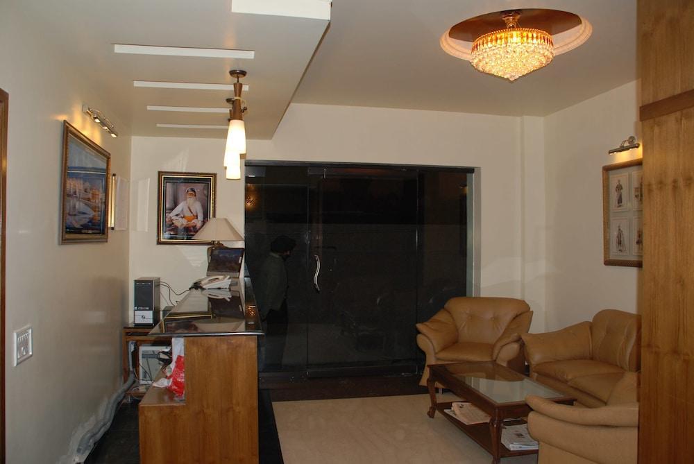 Hotel Indus Amritsar Exterior foto